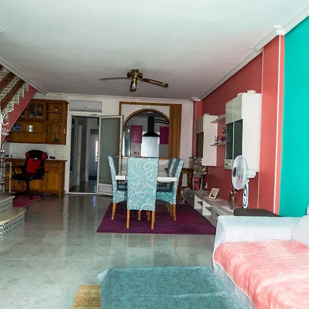 Cozy Flat Near The Sea Apartman *